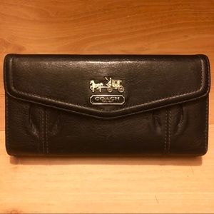 Pre-Owned Coach Soft Leather Wallet